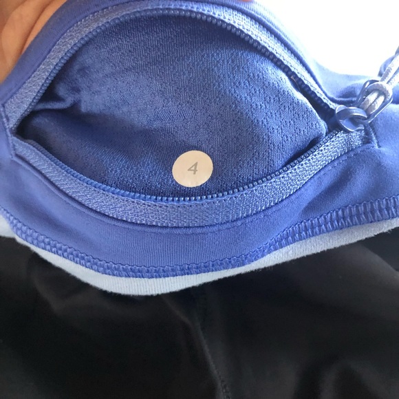 Lululemon Blue Striped WunderUnder Size 4 - Picture 3 of 3